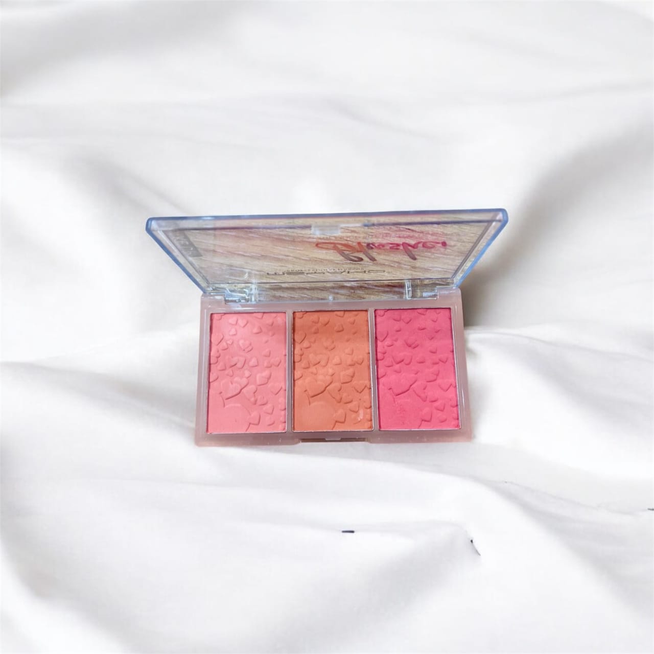 Matte blushon 3 shades