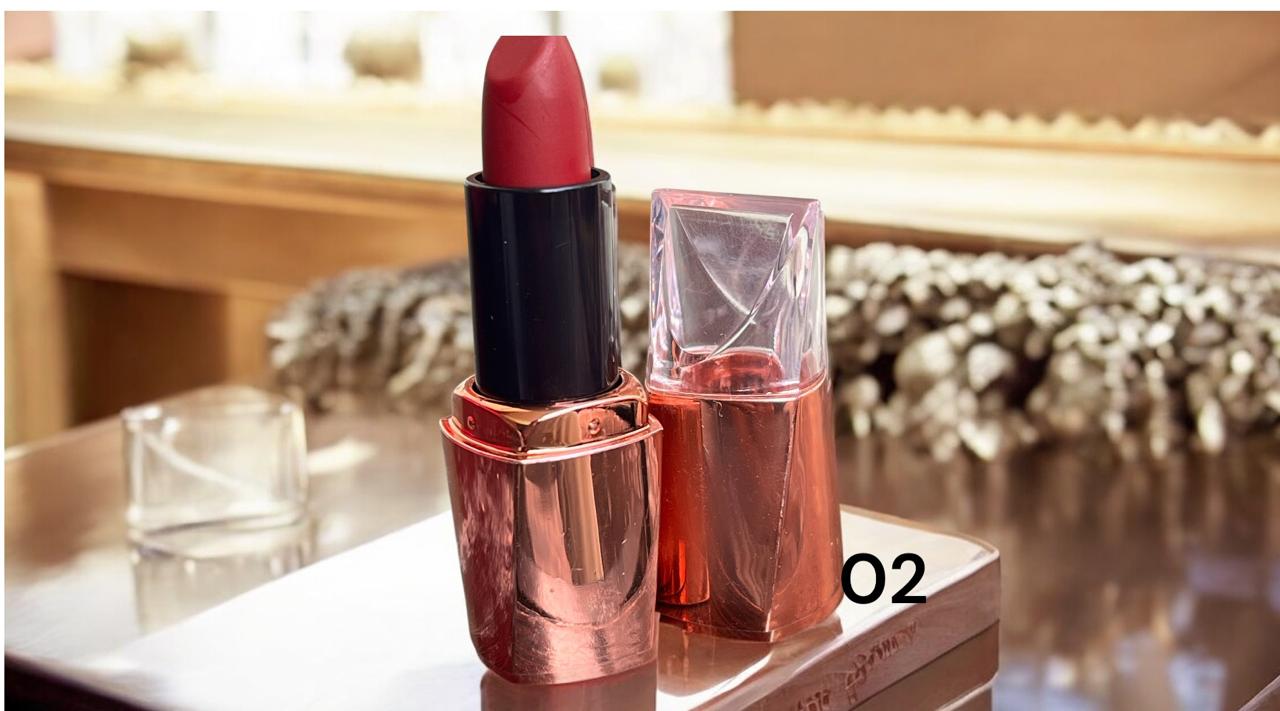 Dazzlelips Matte lipstick